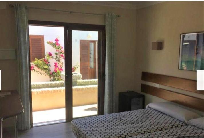 Banti Garden Hotel Tarifa Exterior photo